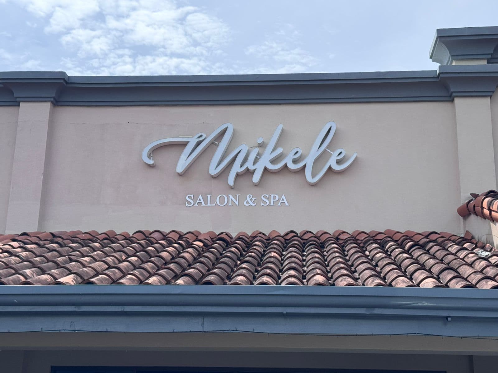 Mikele Salon